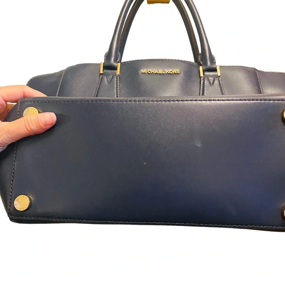 MICHAEL KORS Navy Blue Leather Carolyn Handbag